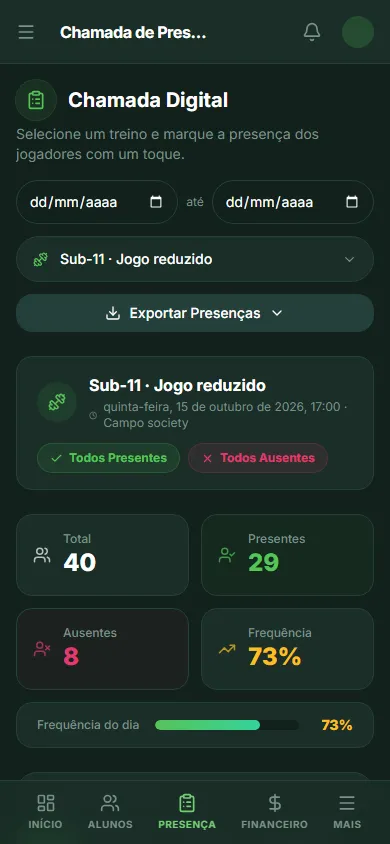 Chamada de um treino no celular, marcando presença e falta